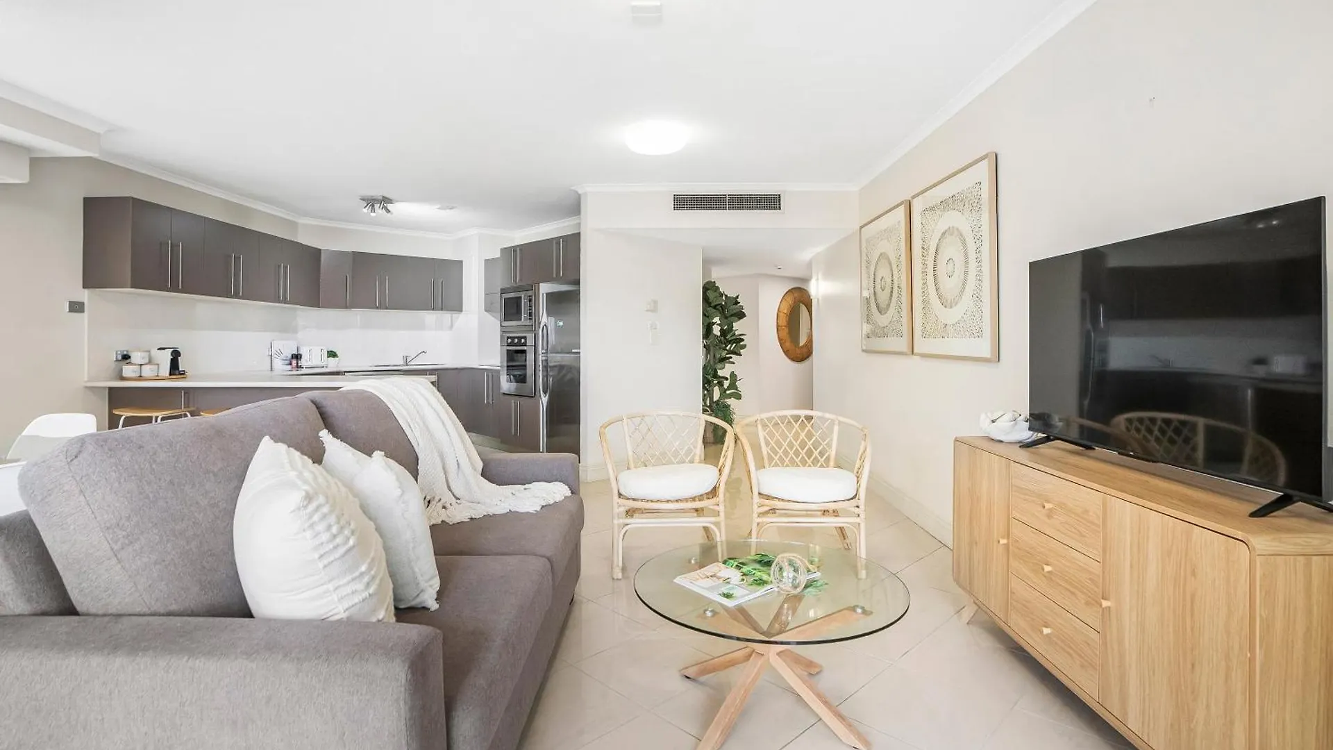 'Coral Sea Dreaming' Family Friendly Apartment Cairns